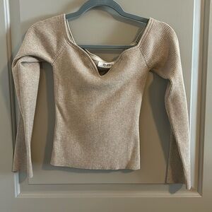 Off the shoulder long sleeve top